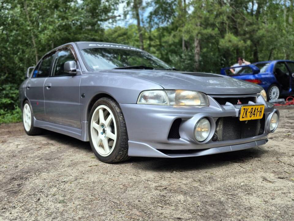 Image 5/8 of Mitsubishi Lancer Evolution IV (1996)
