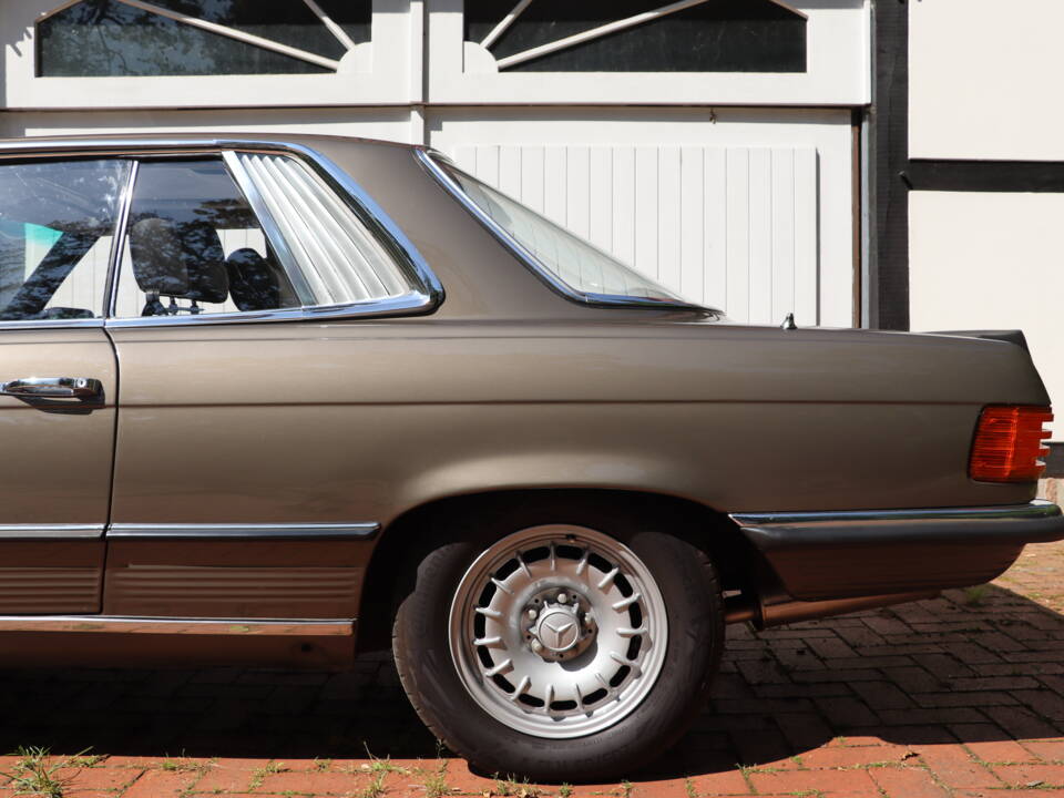 Image 15/59 of Mercedes-Benz 500 SLC (1980)