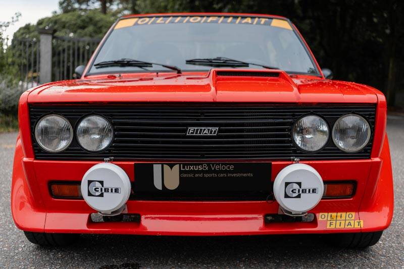 Image 13/72 of FIAT 131 Abarth Rally (1976)