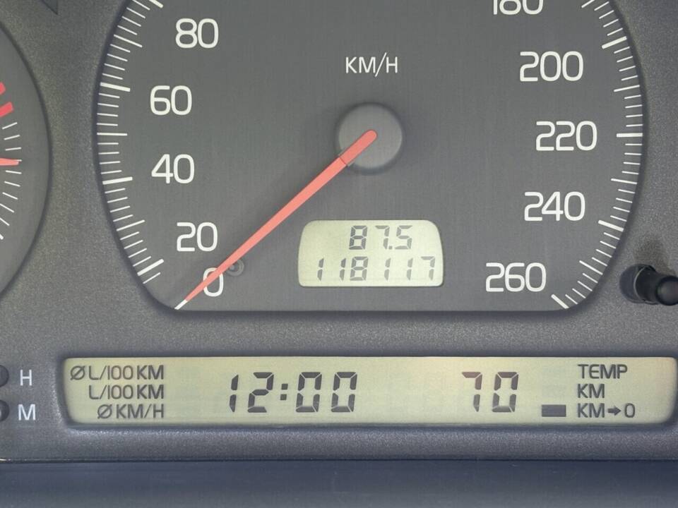 Image 10/21 de Volvo C70 2.0 T (2001)