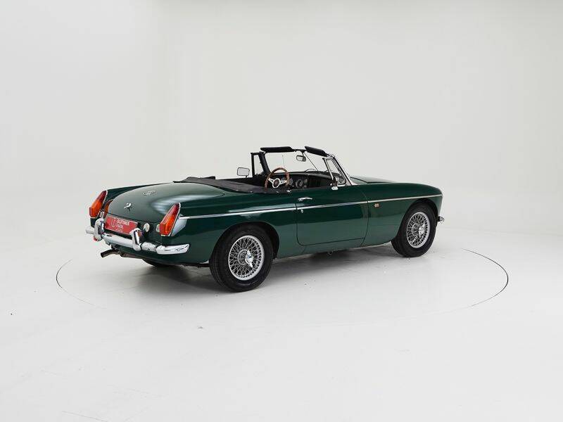 Immagine 2/15 di MG MGB (1977)