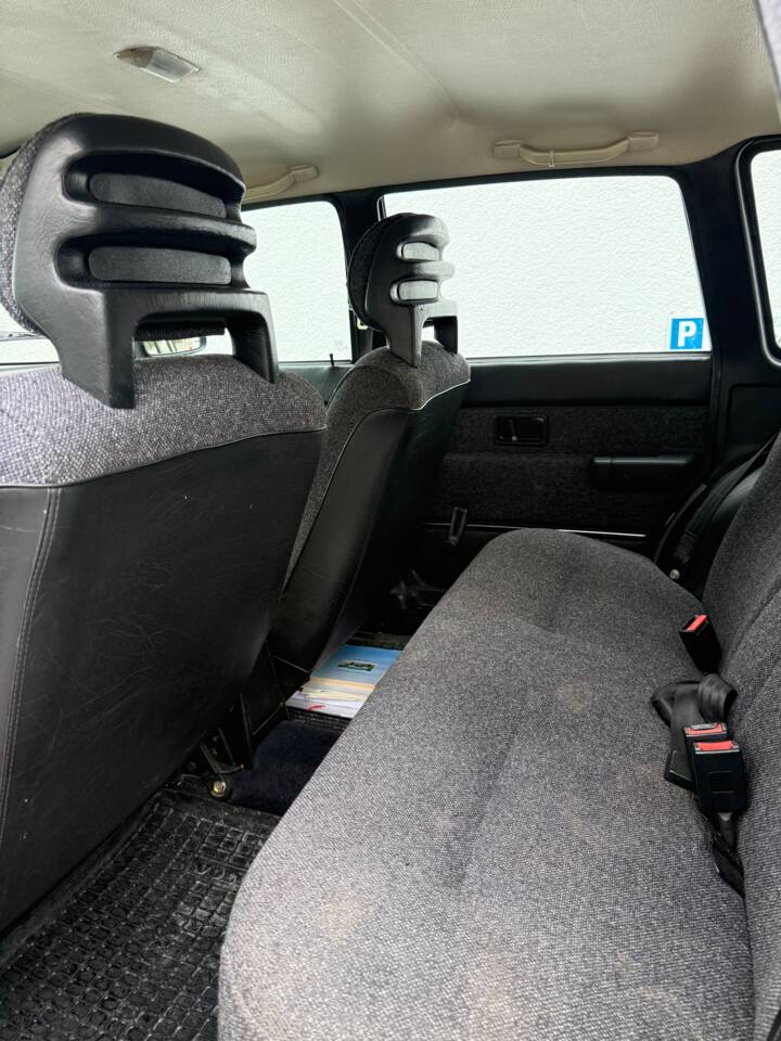 Image 49/54 of Volvo 245 GL (1990)