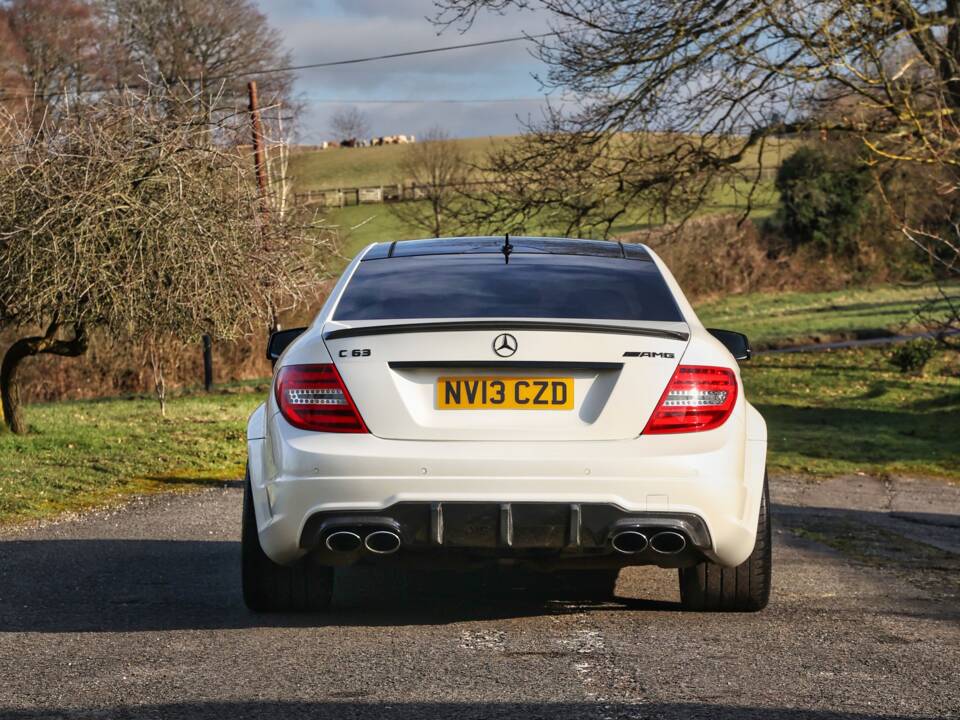 Imagen 38/40 de Mercedes-Benz C 63 AMG (2013)