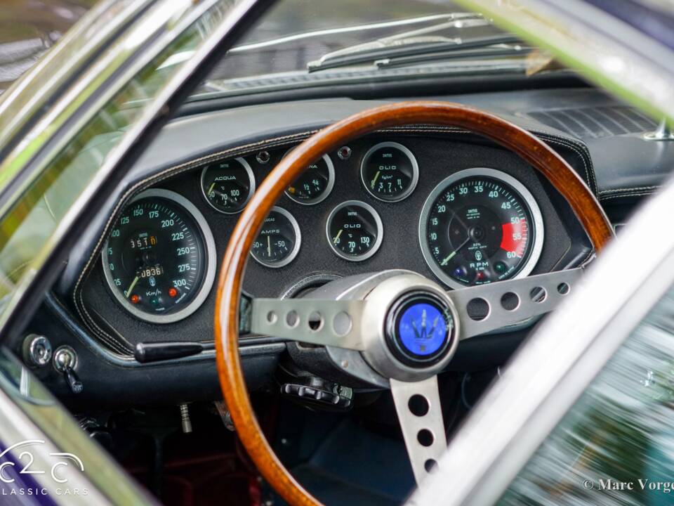 Image 42/63 of Maserati Mistral 4000 (1966)