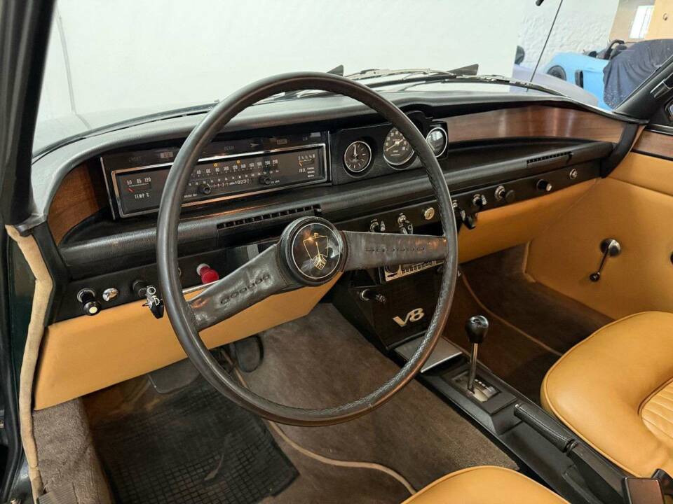 Image 23/26 of Rover 3500 (1970)