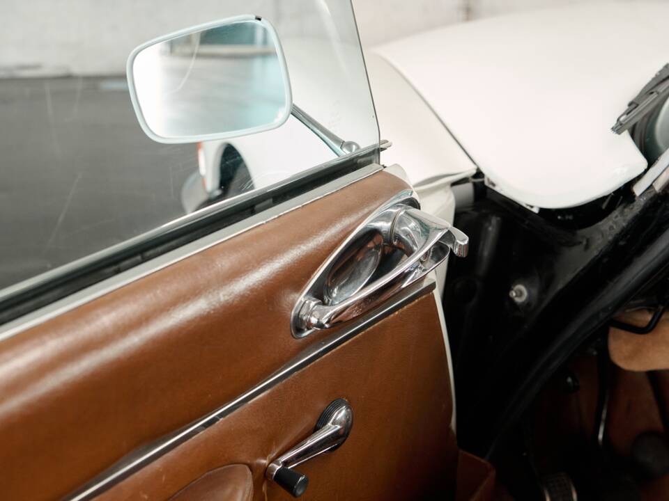 Bild 44/50 von Citroën DS 23 Pallas IE (1974)