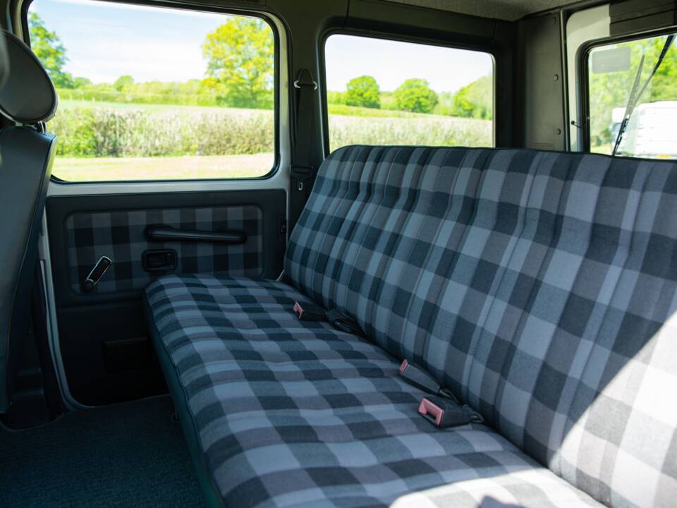 Image 38/45 of Mercedes-Benz 280 GE (LWB) (1989)