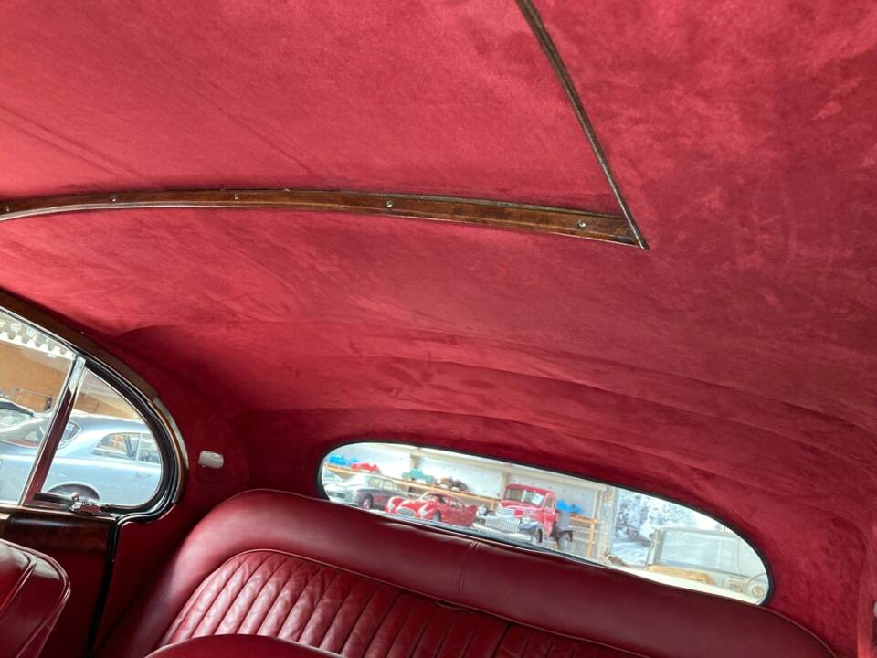 Image 14/38 of Jaguar Mk VII (1952)