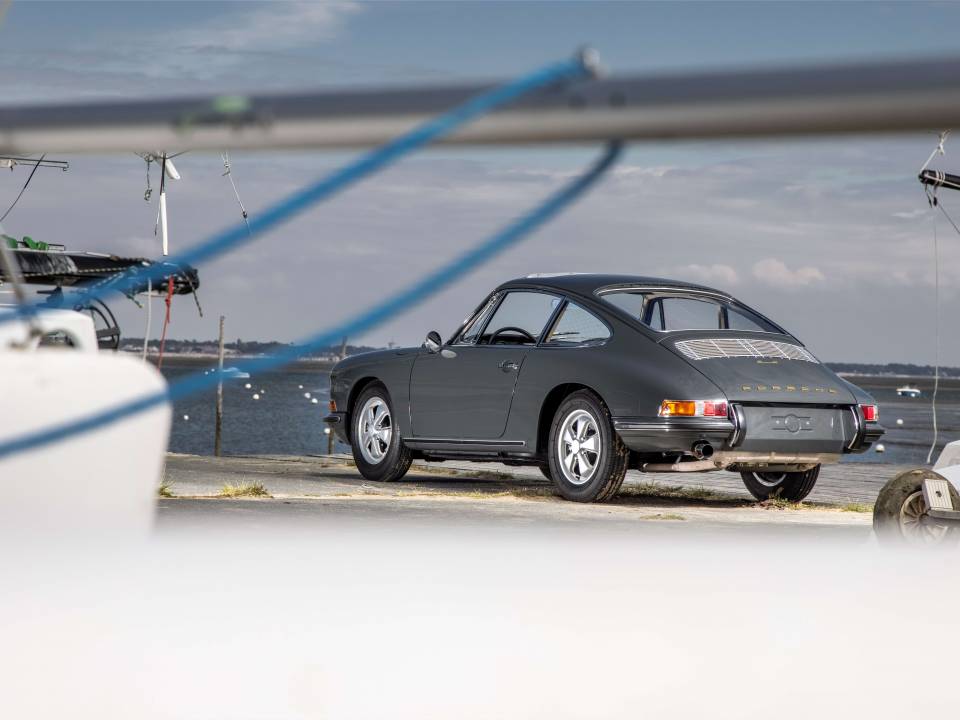 Afbeelding 29/30 van Porsche 911 2.0 S (1966)
