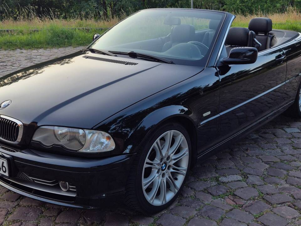 Image 1/18 of BMW 330Ci (2001)