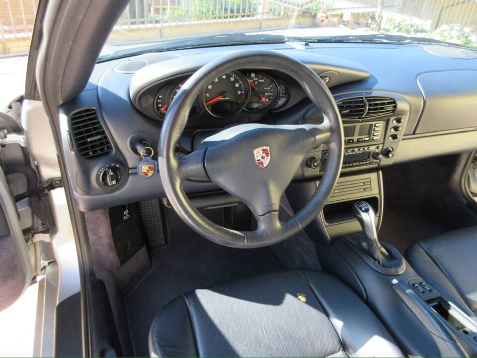 Bild 28/58 von Porsche 911 Carrera (2001)
