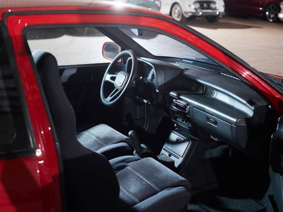 Image 32/36 of Suzuki Swift GTI 16V (1991)