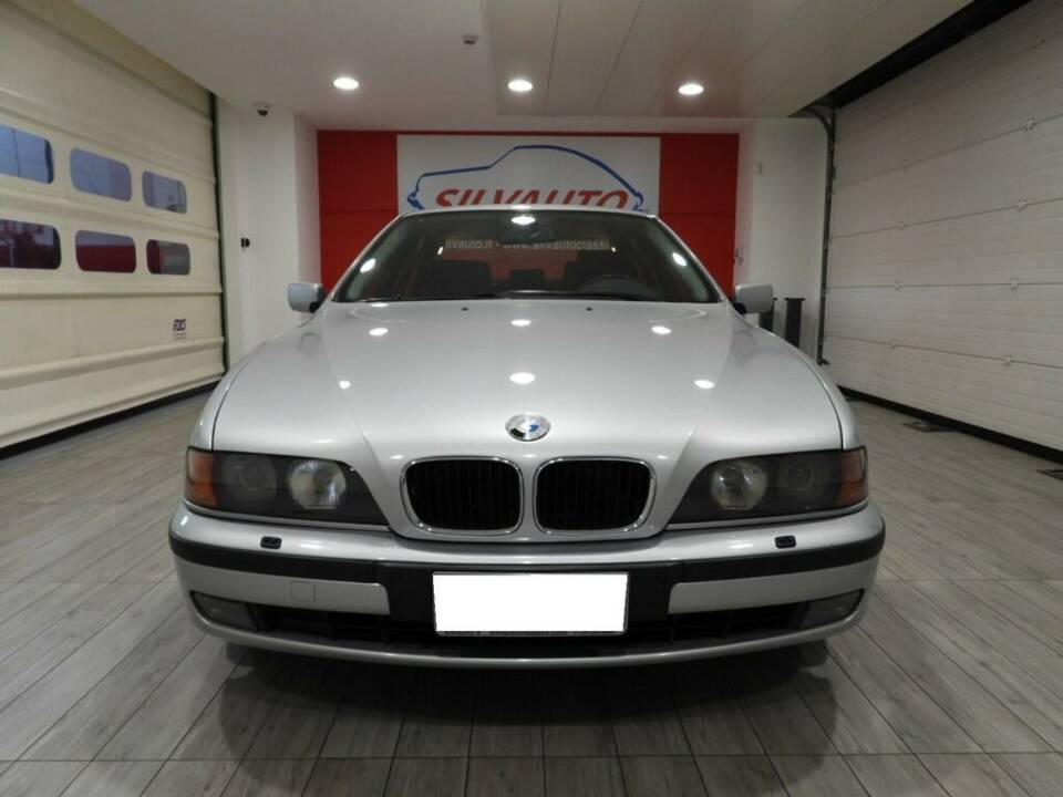 Bild 2/15 von BMW 523i (1998)