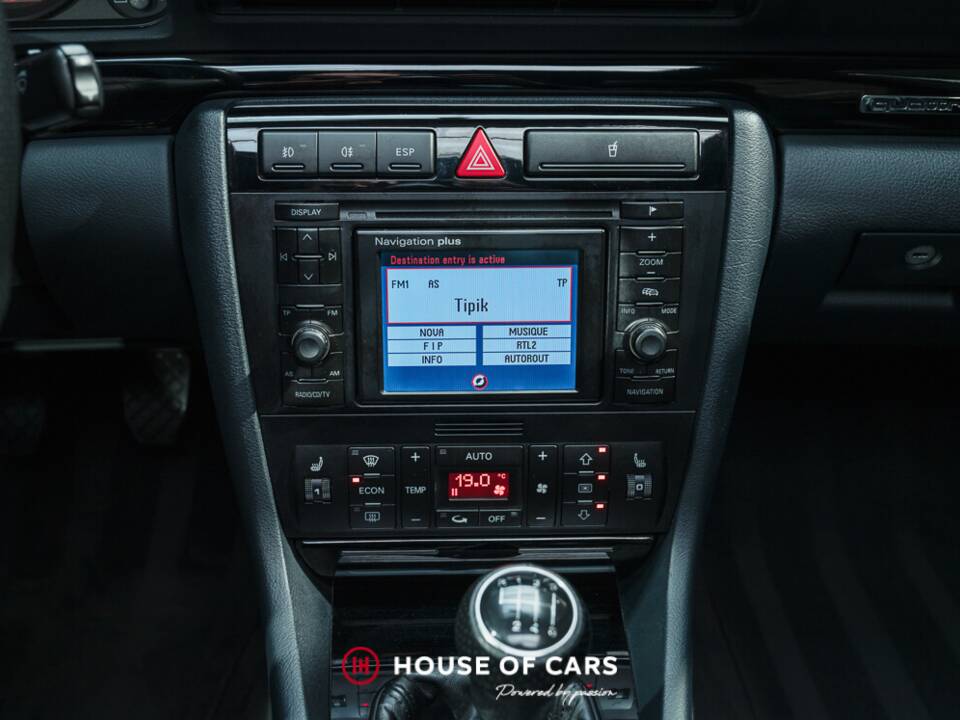 Bild 21/24 von Audi RS4 Avant (2001)