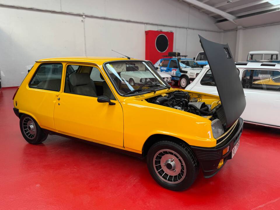 Image 10/34 of Renault R 5 Alpine Turbo (1981)