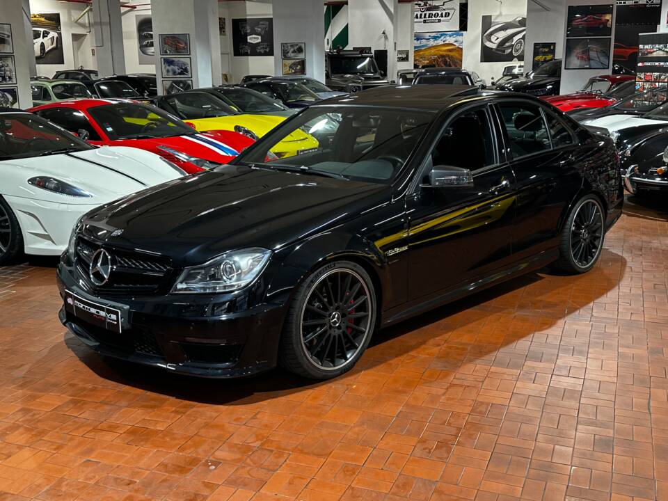 Afbeelding 24/38 van Mercedes-Benz C 63 AMG (2013)