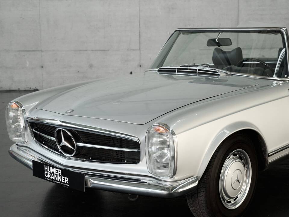Image 3/50 de Mercedes-Benz 280 SL (1970)