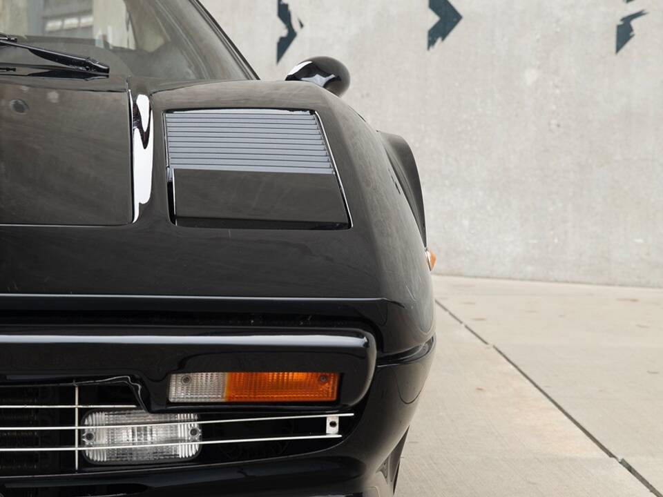 Image 14/38 of Ferrari 308 GTB (1977)