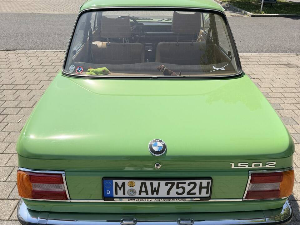 Bild 17/18 von BMW 1502 (1975)