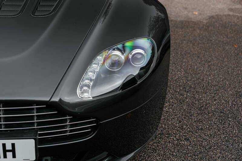 Imagen 45/46 de Aston Martin V12 Zagato (2011)