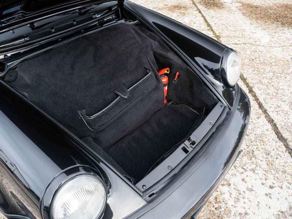 Bild 31/33 von Porsche 911 Turbo 3.6 (1993)