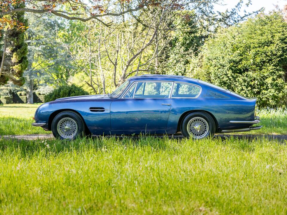 Afbeelding 27/50 van Aston Martin DB 6 (1967)