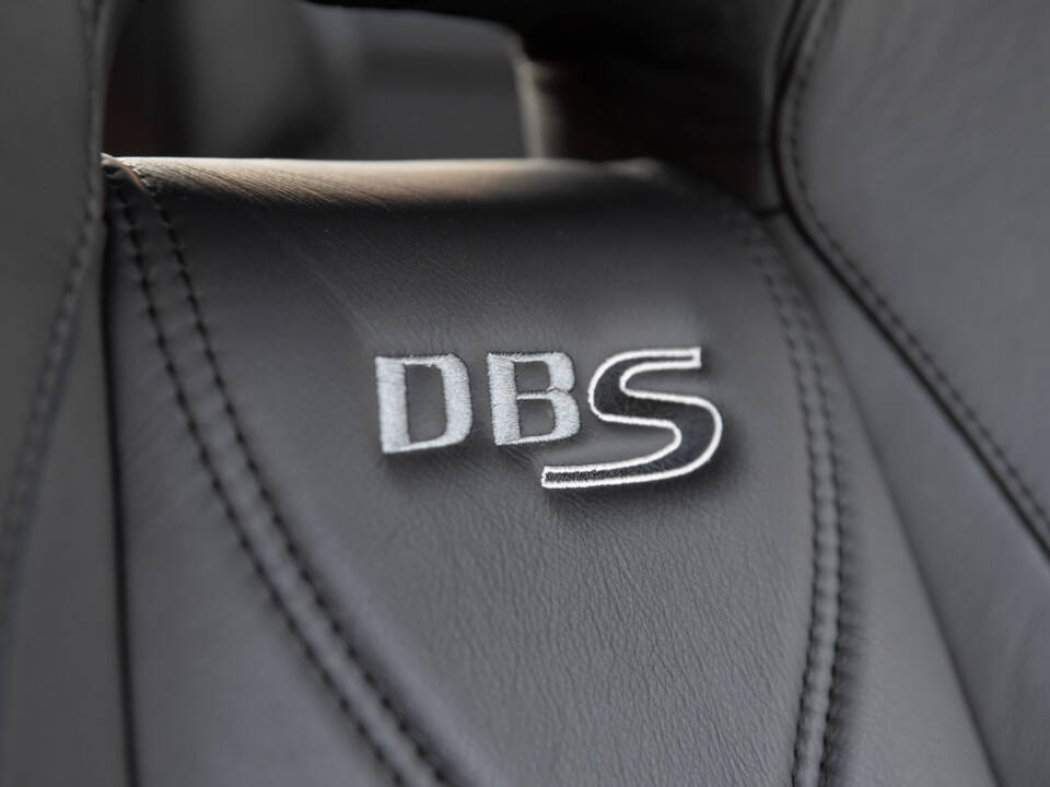 Bild 41/71 von Aston Martin DBS (2011)