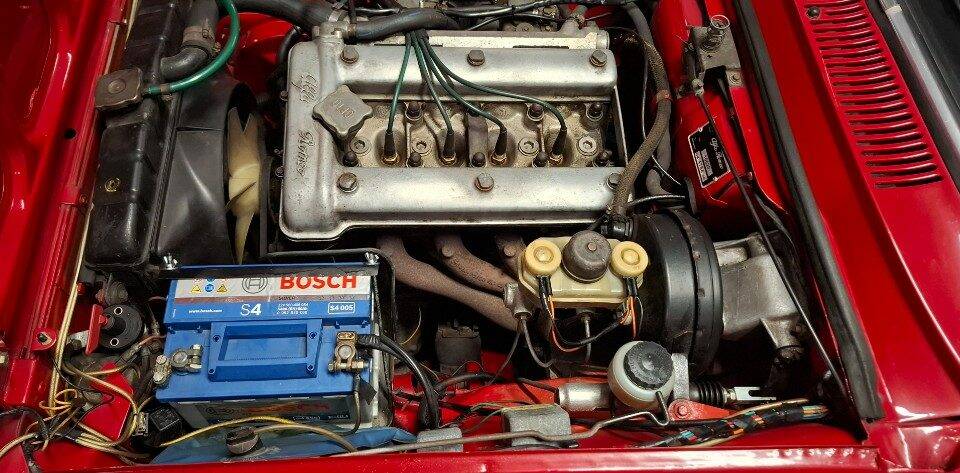 Image 6/32 of Alfa Romeo Giulia GT 1300 Junior (1974)