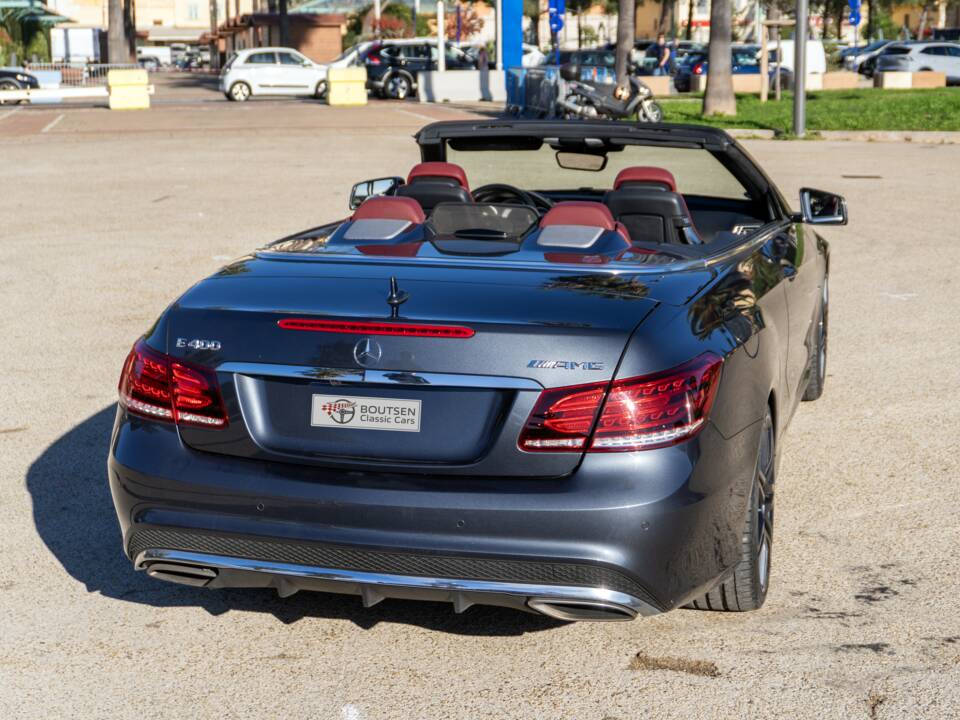 Bild 9/19 von Mercedes-Benz E 400 d 4MATIC (2014)