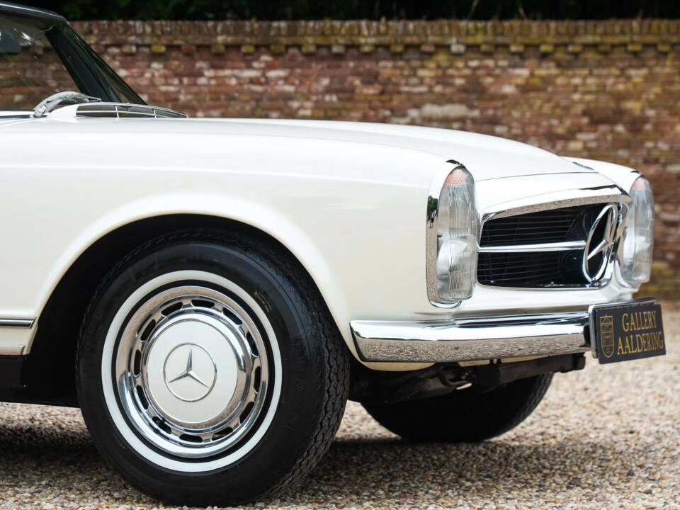 Image 33/50 de Mercedes-Benz 280 SL (1971)