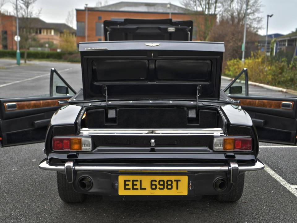 Imagen 24/50 de Aston Martin V8 Volante (1978)