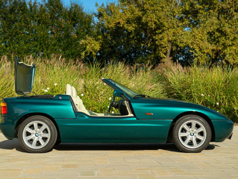 Immagine 8/50 di BMW Z1 Roadster (1990)