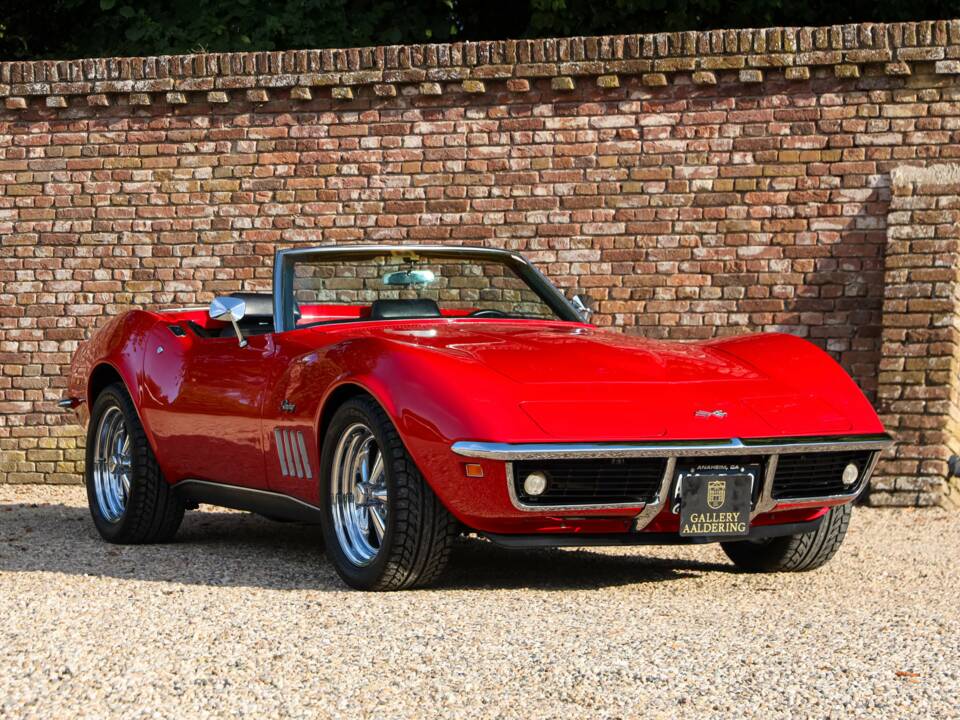 Image 44/50 of Chevrolet Corvette Stingray (1969)