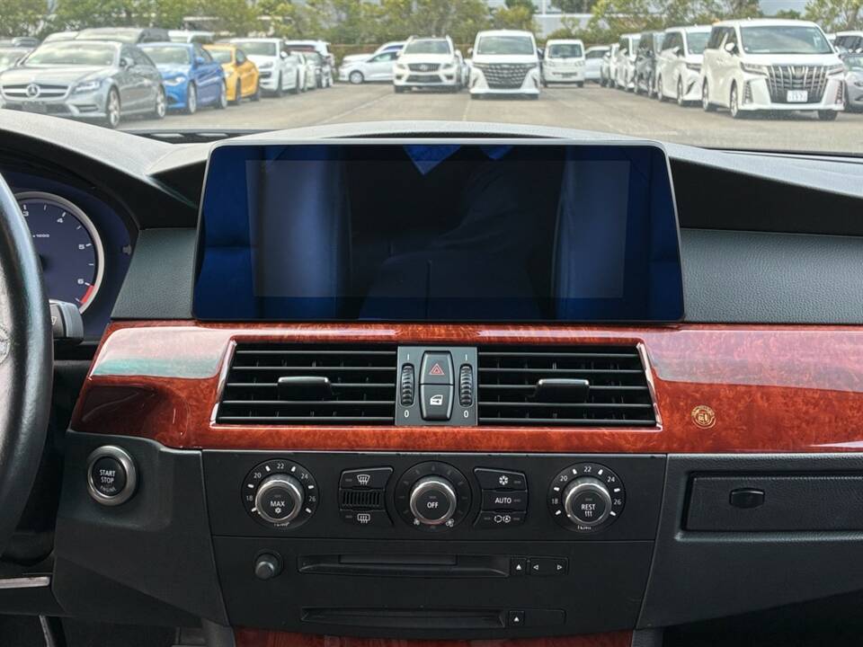 Immagine 41/62 di ALPINA B5 (2007)