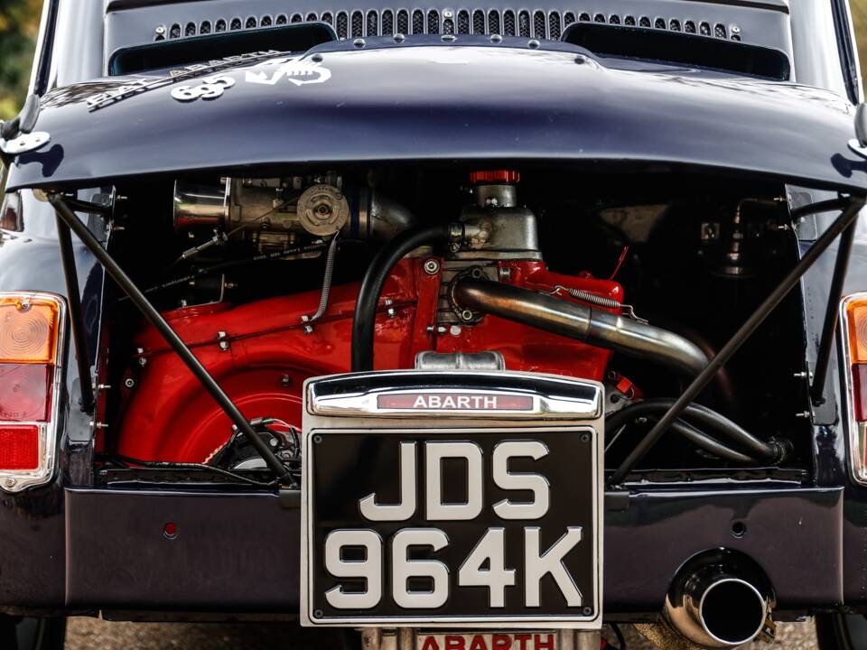 Image 9/45 of FIAT 500 L (1972)