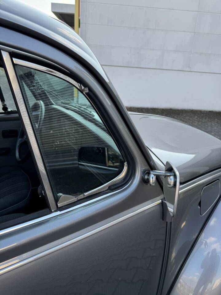 Bild 47/99 von Volkswagen Käfer 1200 Jubiläumsmodell (1985)