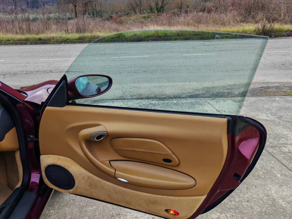 Bild 38/48 von Porsche 911 Carrera (1999)