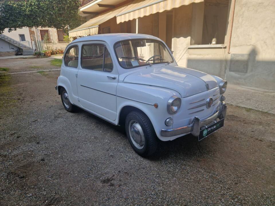 Image 2/15 of FIAT 600 D (1962)