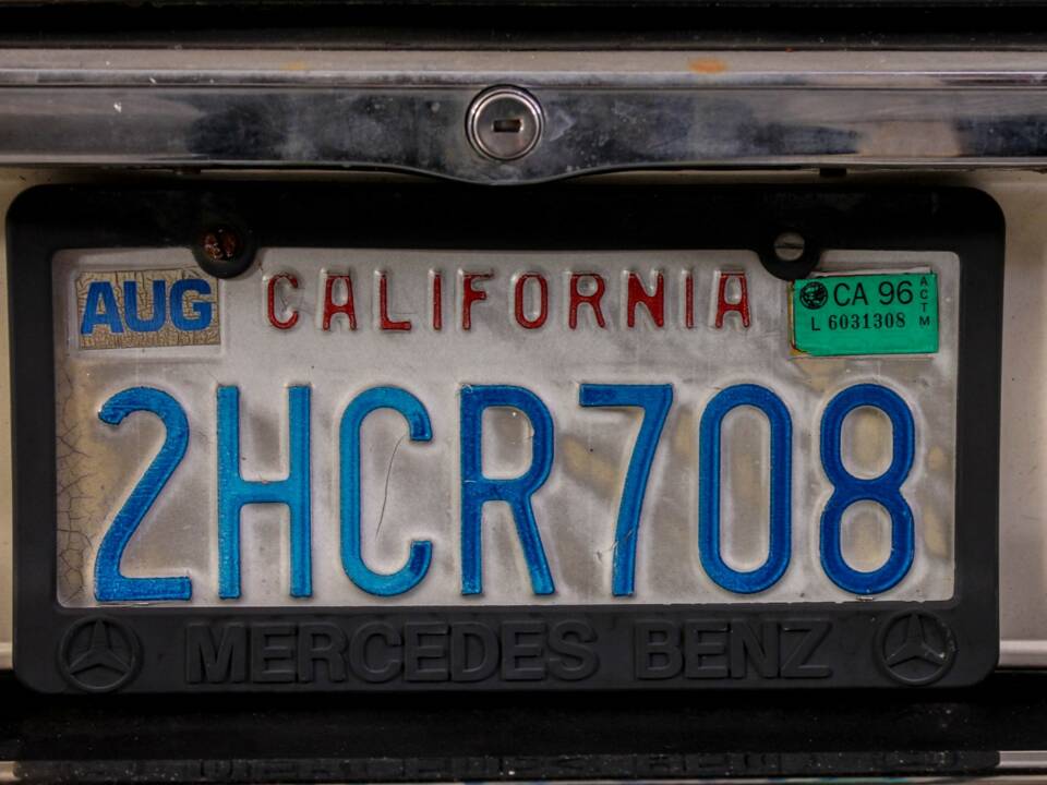 Bild 14/43 von Mercedes-Benz 380 SL (1982)