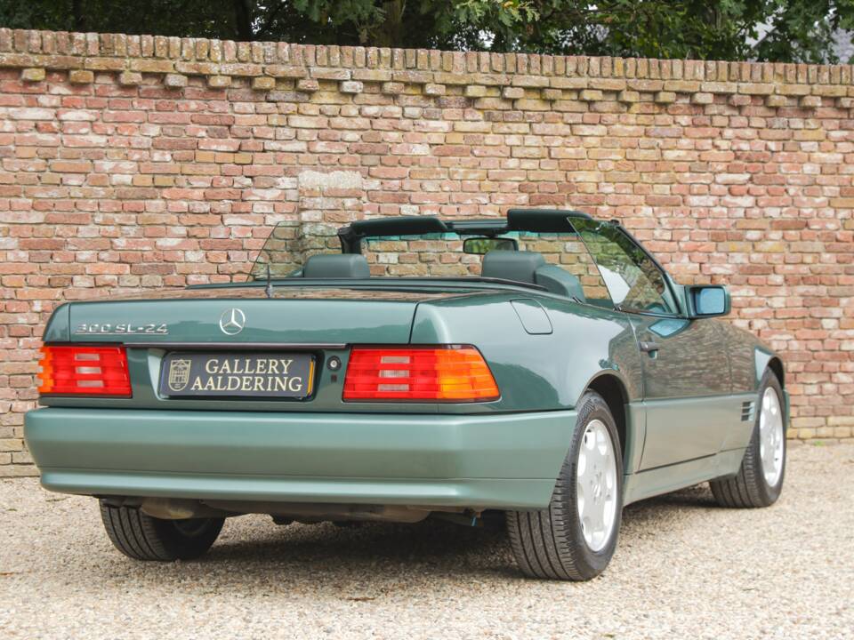 Afbeelding 40/50 van Mercedes-Benz 300 SL-24 (1992)