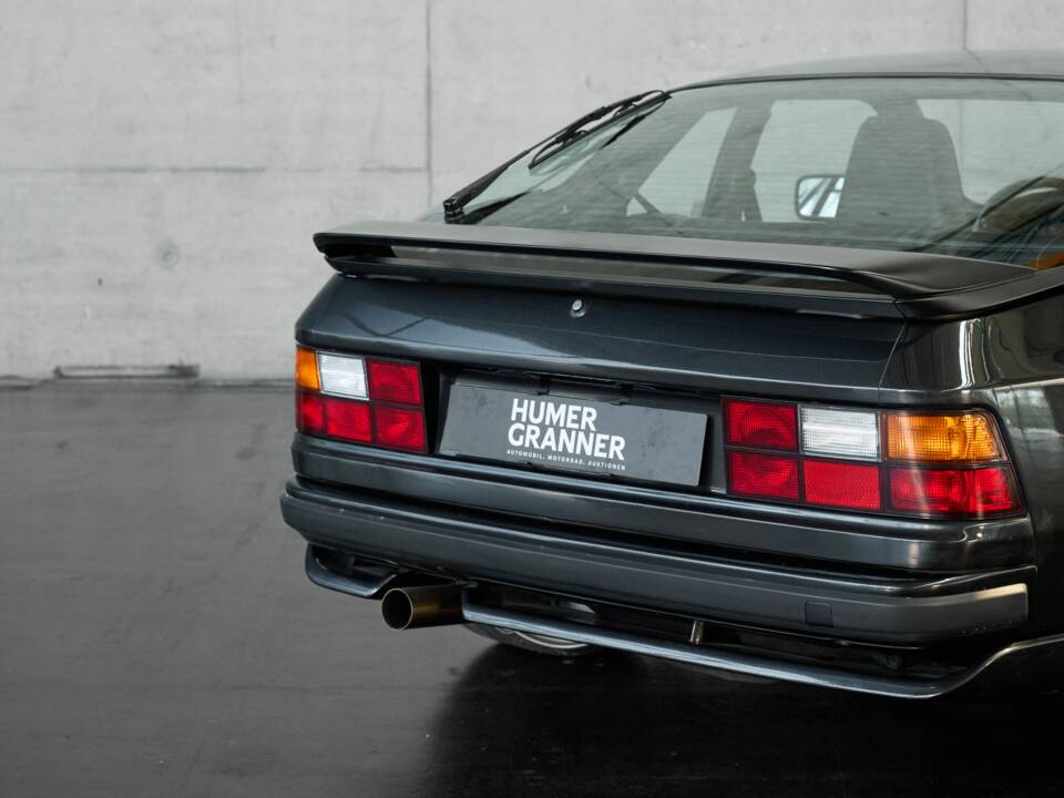 Bild 29/50 von Porsche 944 Turbo (1990)