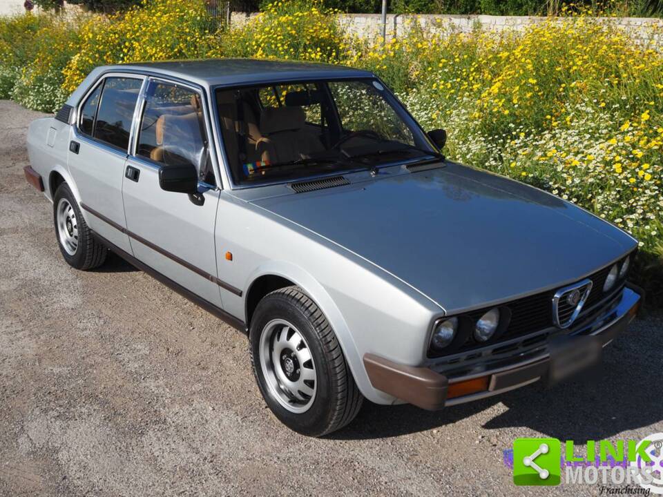 Image 25/50 of Alfa Romeo Alfetta 2.0 Li "America" (1982)