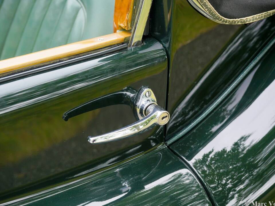 Afbeelding 36/59 van Jaguar XK 140 SE DHC (1955)