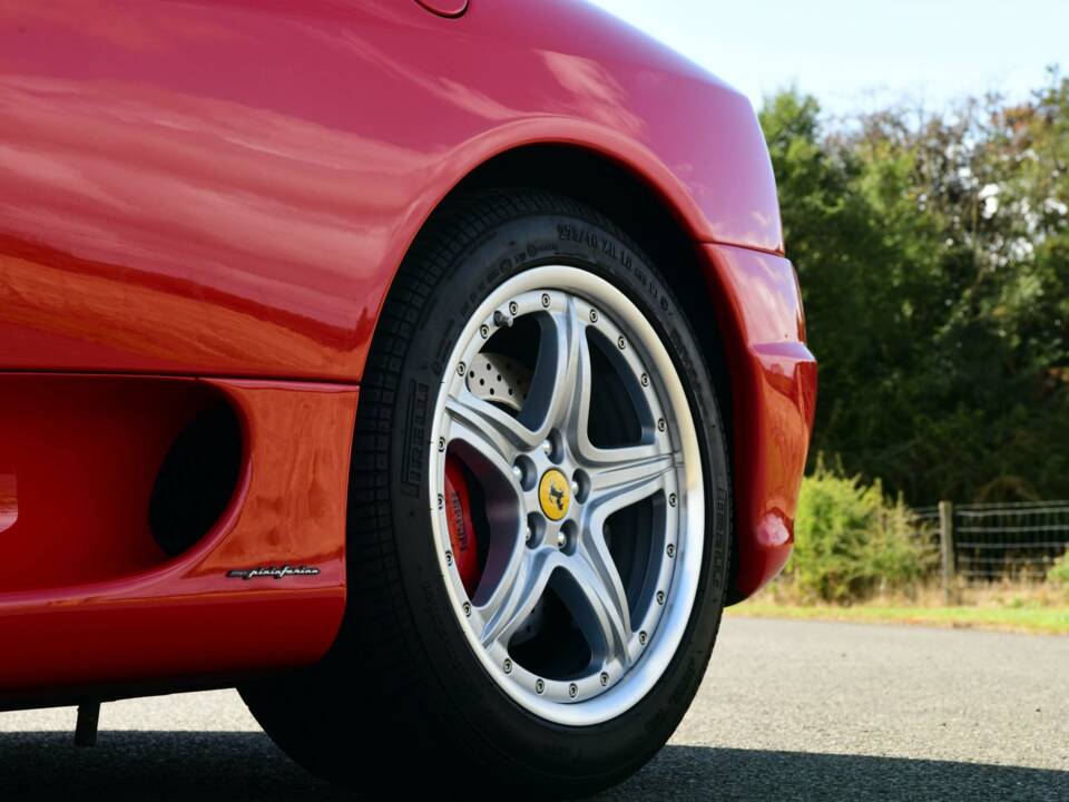 Imagen 28/50 de Ferrari 360 Spider (2003)