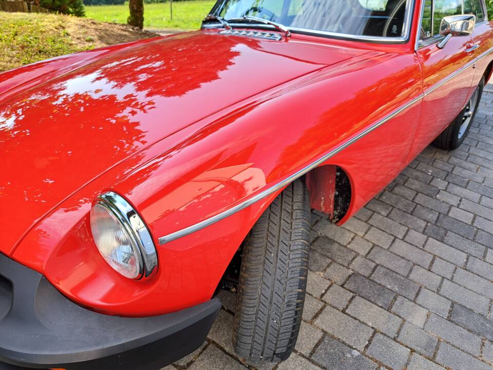 Front left fender