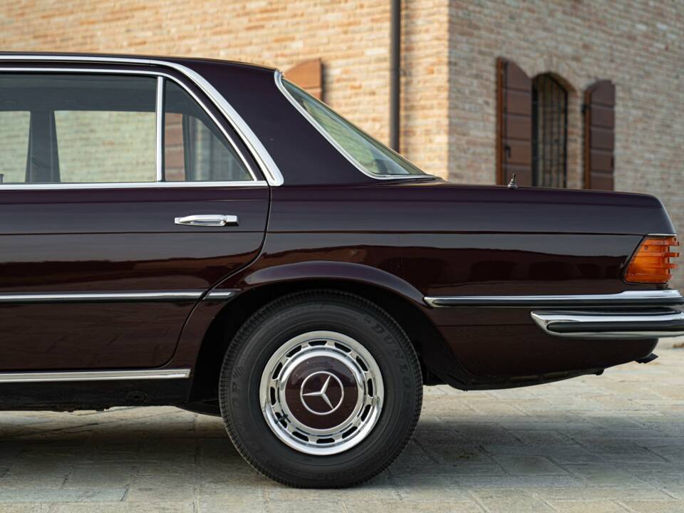 Image 19/50 of Mercedes-Benz 280 SE (1973)