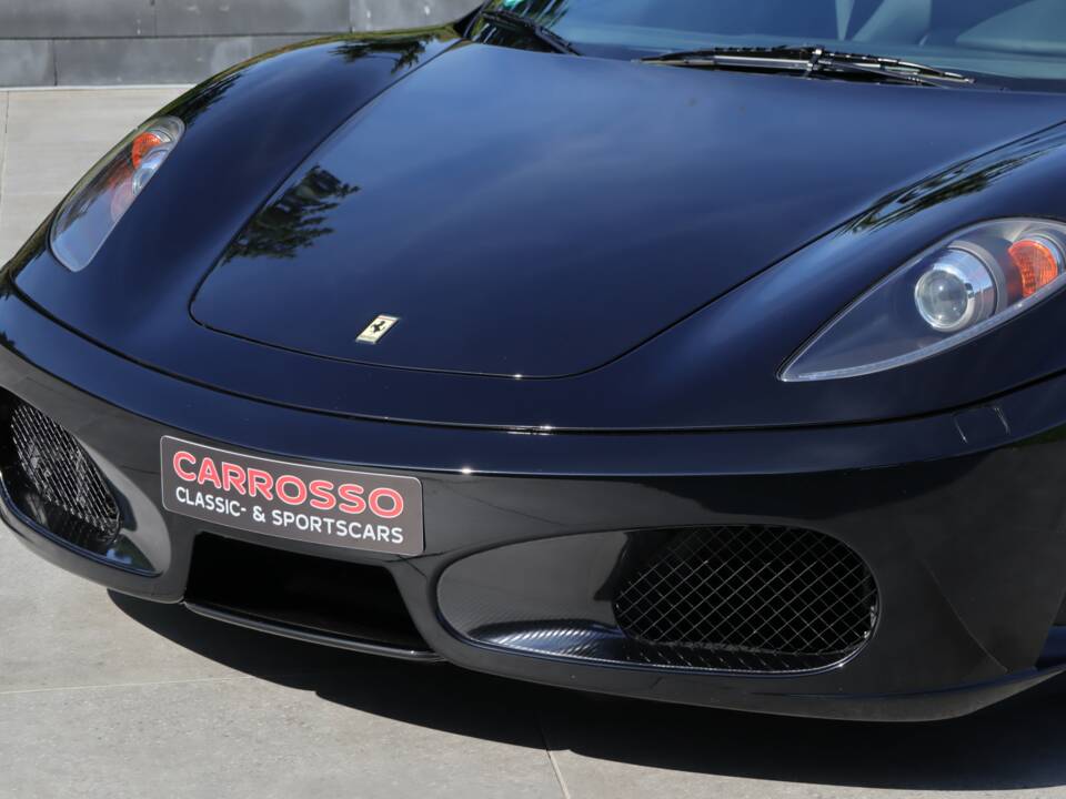 Image 34/50 de Ferrari F 430 (2010)
