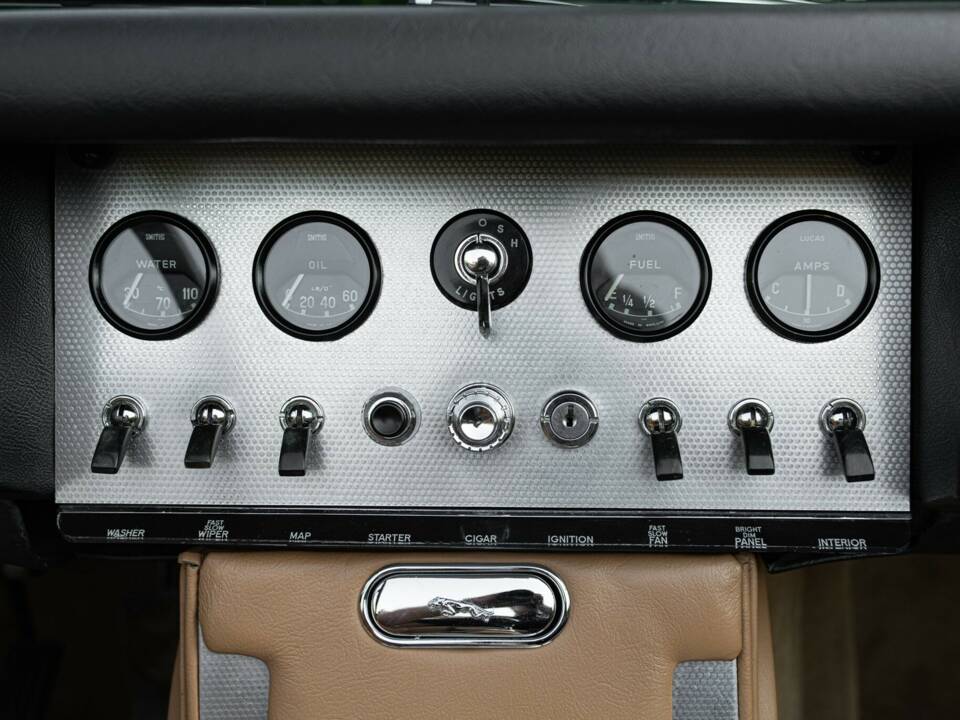 Afbeelding 50/50 van Jaguar E-Type 3.8 (1964)
