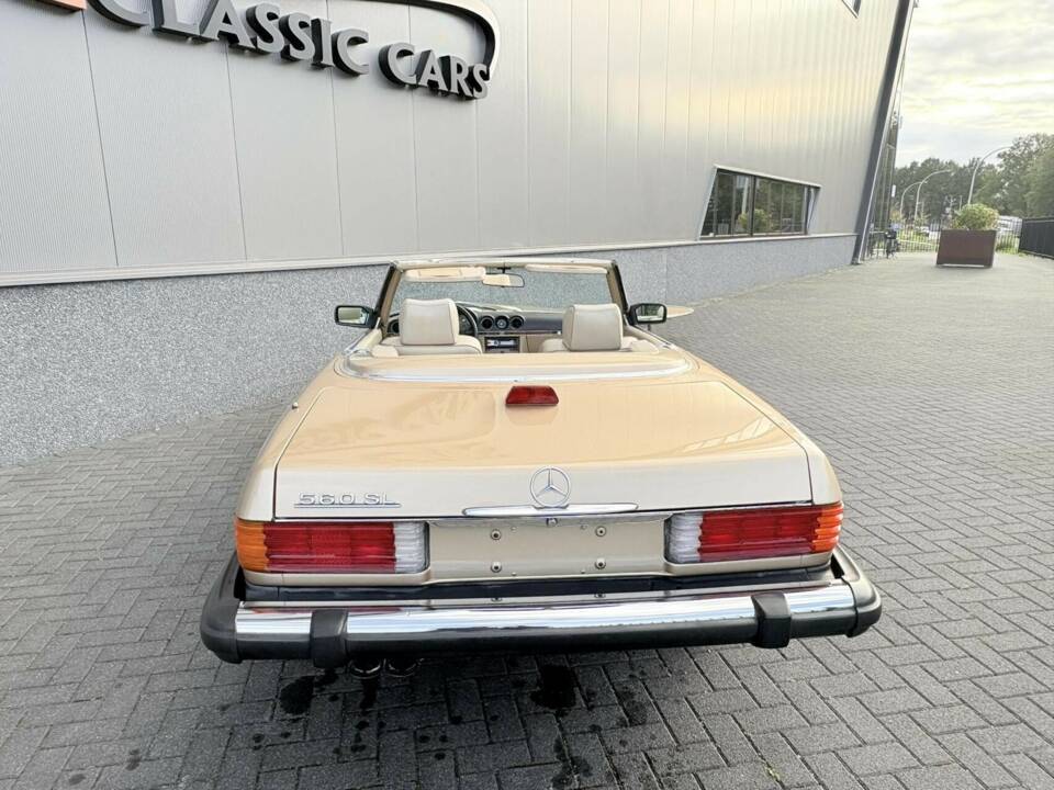 Image 6/50 of Mercedes-Benz 560 SL (1987)