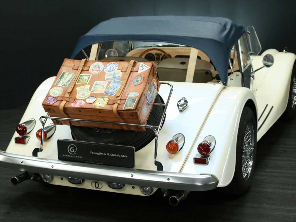 Image 25/50 of Morgan Plus 8 Inj. (1987)